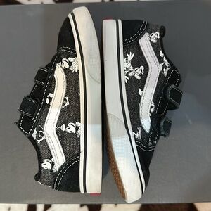 Disney Vans Size 9 US TODDLER